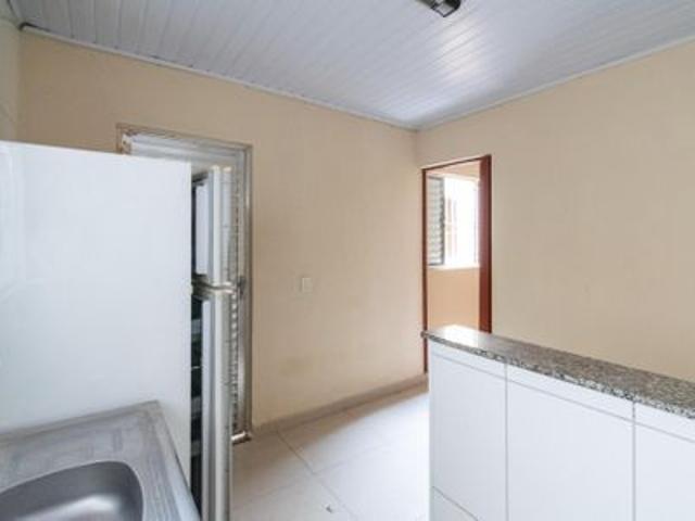 Casa para alugar com 40m², 1 quarto e sem vaga