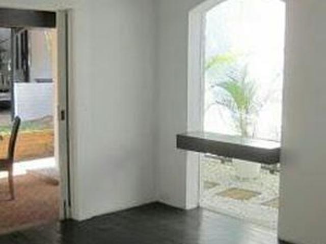 Casa para alugar com 411m², 3 quartos e 4 vagas