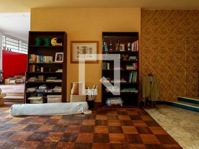 Casa para alugar com 416m², 4 quartos e 3 vagas