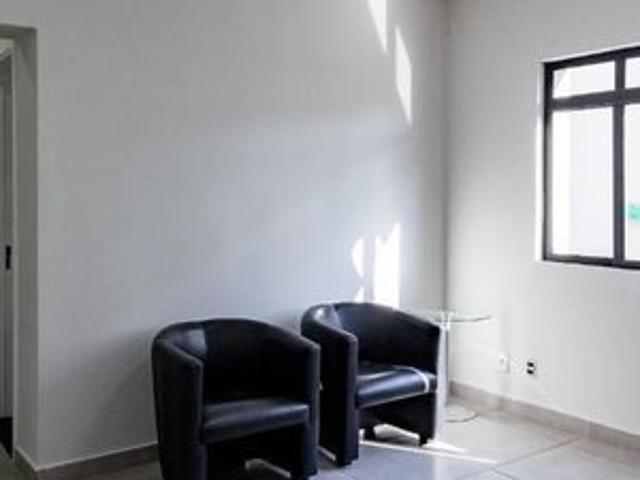 Casa para alugar com 420m², 9 quartos e 11 vagas