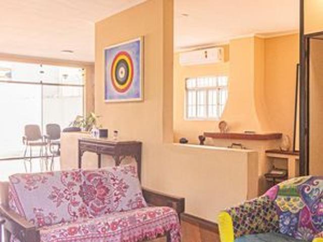 Casa para alugar com 424m², 4 quartos e 2 vagas
