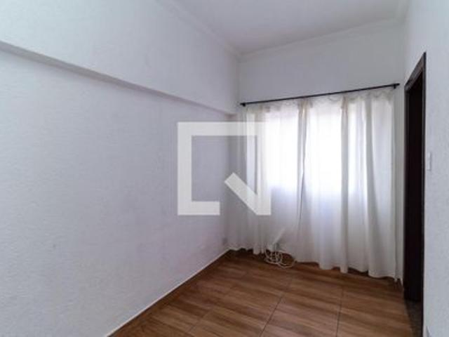 Casa para alugar com 42m², 1 quarto e 1 vaga
