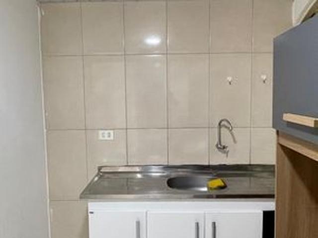 Casa para alugar com 47m², 1 quarto e sem vaga