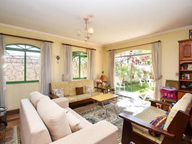 Casa para alugar com 450m², 3 quartos e 4 vagas