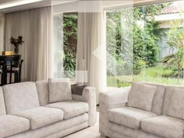 Casa para alugar com 450m², 4 quartos e 4 vagas