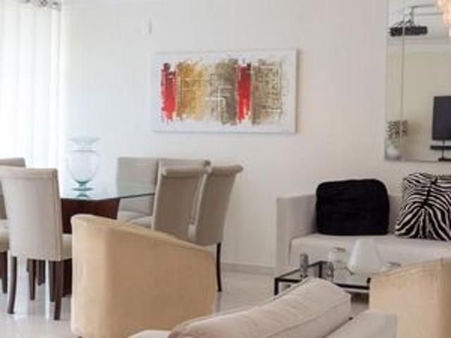 Casa para alugar com 450m², 4 quartos e 6 vagas
