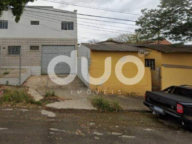 Casa para alugar com 458 m² por R$ 6.500/mês