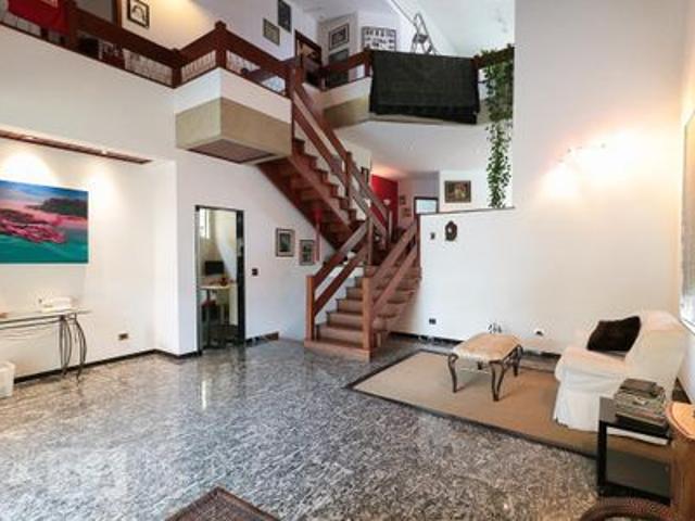 Casa para alugar com 477m², 4 quartos e 6 vagas