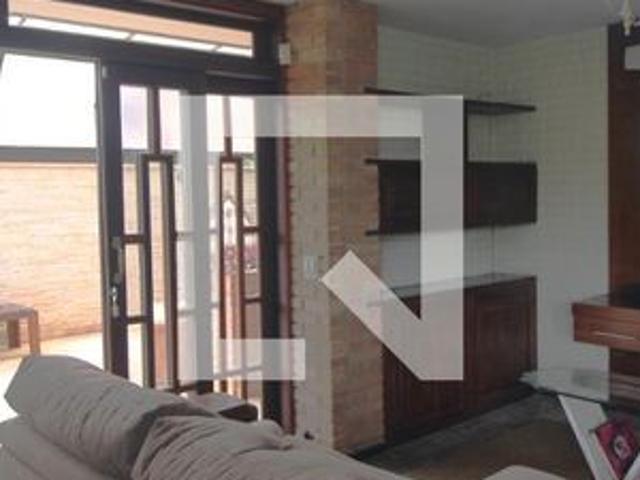 Apartamento para alugar com 0m², 0 quarto e sem vaga