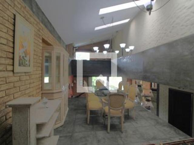 Casa para alugar com 490m², 3 quartos e 2 vagas