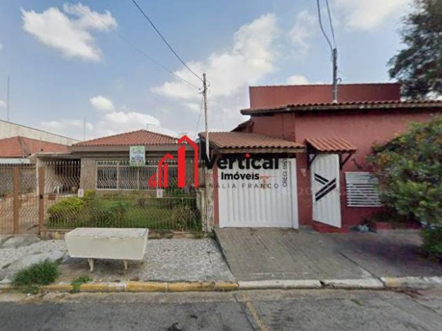 Casa para alugar com 4 quartos e 500 m² por R$ 12.000/mês