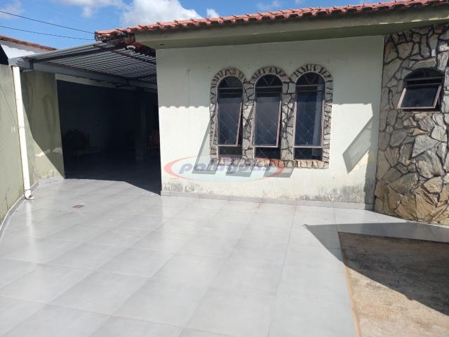 Casa para alugar com 4 Quartos em Parque das Bandeiras, Maringá PR