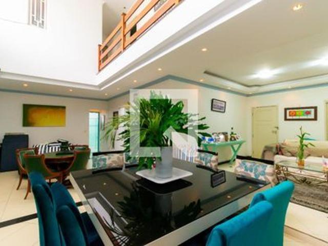 Casa para alugar com 500m², 4 quartos e 6 vagas