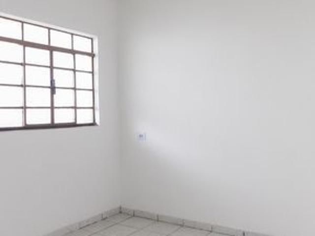 Casa para alugar com 50m², 1 quarto e 2 vagas