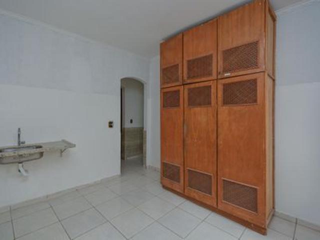 Casa para alugar com 50m², 1 quarto e sem vaga