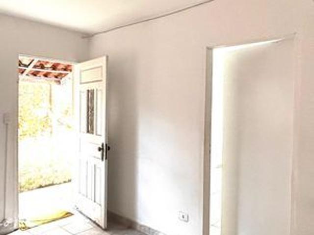 Casa para alugar com 50m², 1 quarto e sem vaga