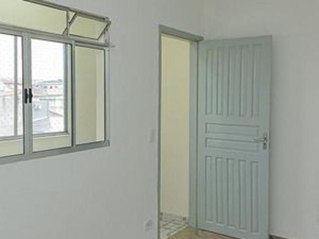 Casa para alugar com 52m², 2 quartos e 1 vaga