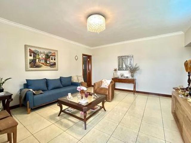 Casa para alugar com 530m², 4 quartos e 4 vagas