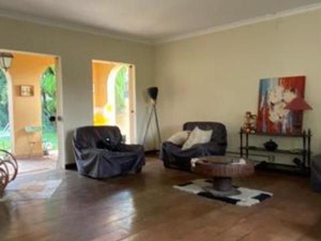Casa para alugar com 550m², 6 quartos e 4 vagas