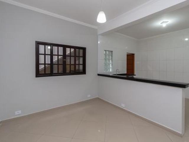 Casa para alugar com 55m², 1 quarto e sem vaga