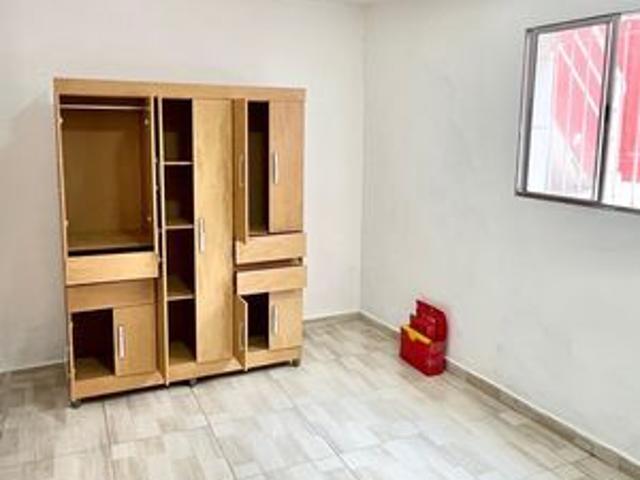 Casa para alugar com 60m², 1 quarto e sem vaga