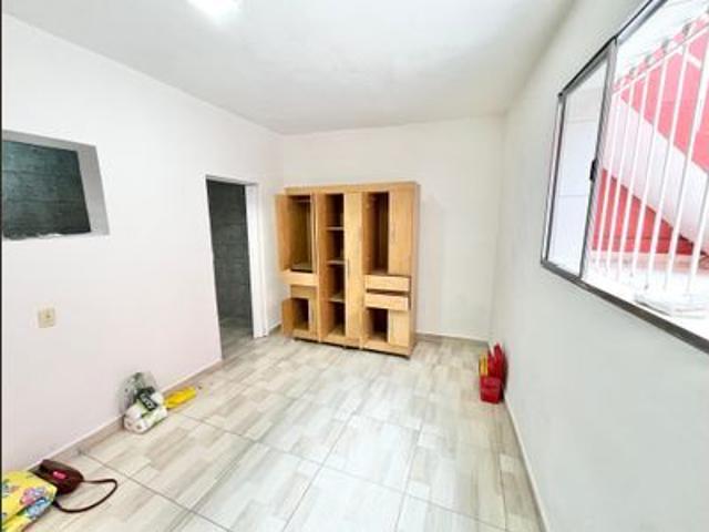 Casa para alugar com 60m², 1 quarto e sem vaga