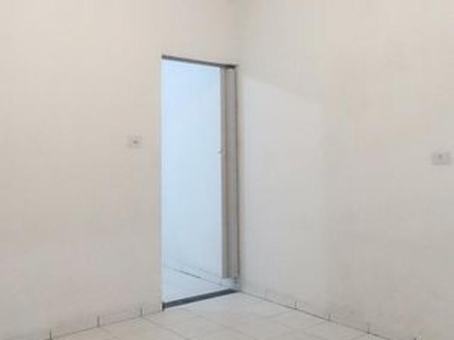 Casa para alugar com 60m², 1 quarto e sem vaga