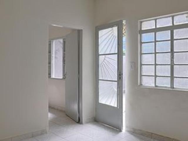 Casa para alugar com 60m², 2 quartos e 1 vaga