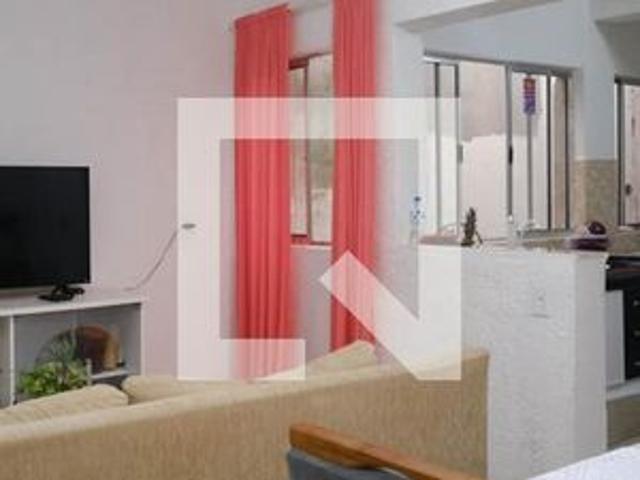 Casa para alugar com 60m², 2 quartos e sem vaga