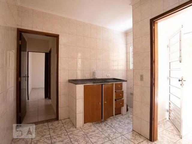 Casa para alugar com 60m², 2 quartos e sem vaga