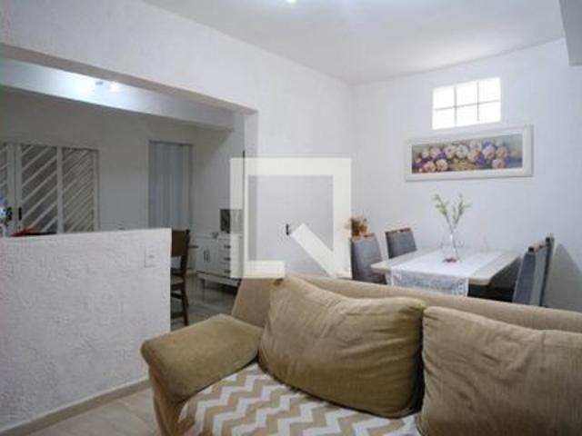 Apartamento para alugar com 0m², 0 quarto e sem vaga