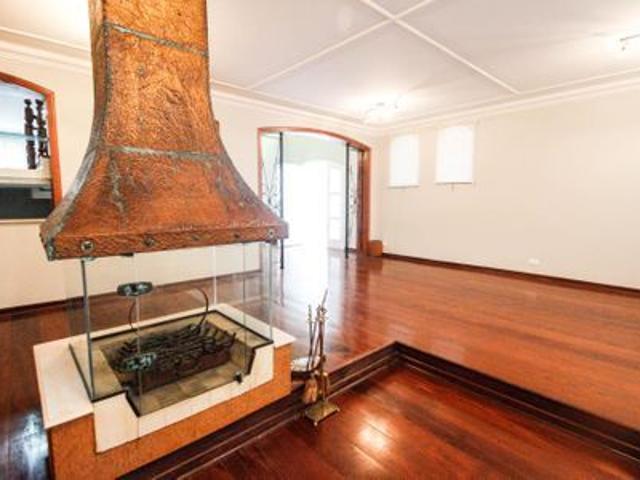 Casa para alugar com 650m², 4 quartos e 4 vagas