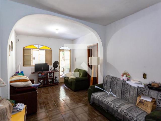 Casa para alugar com 69m², 1 quarto e sem vaga