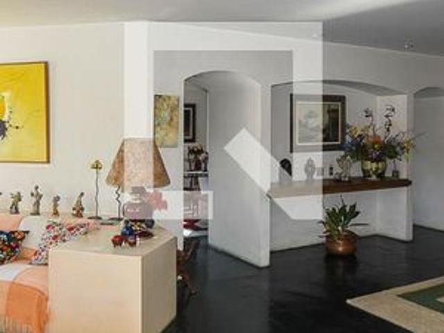 Casa para alugar com 700m², 3 quartos e 6 vagas