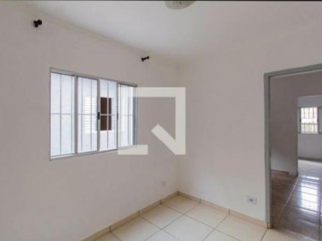 Casa para alugar com 70m², 2 quartos e 1 vaga