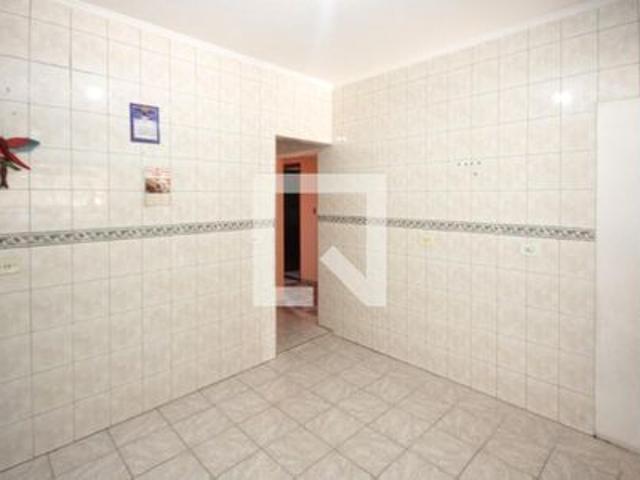 Casa para alugar com 70m², 2 quartos e 1 vaga