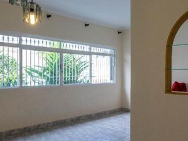 Casa para alugar com 730m², 4 quartos e 3 vagas