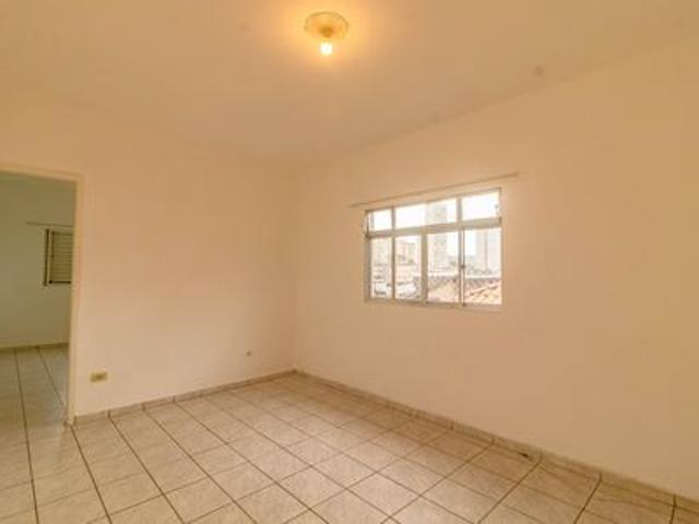 Casa para alugar com 75m², 2 quartos e sem vaga