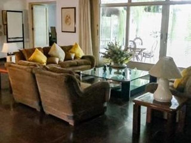 Casa para alugar com 800m², 5 quartos e 8 vagas