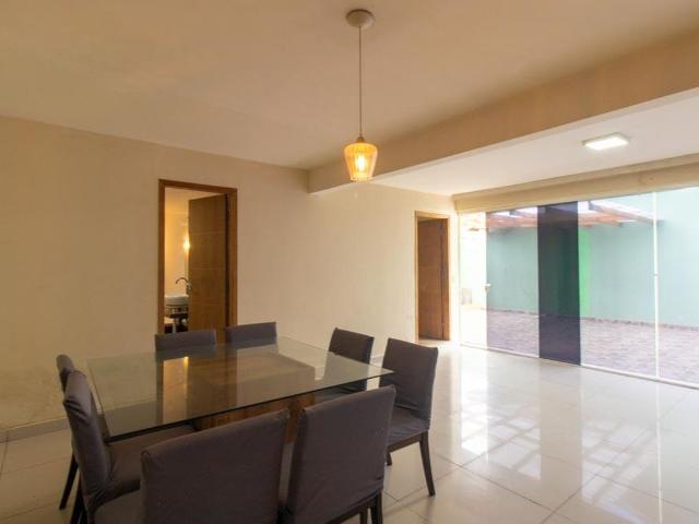 Casa para alugar com 80m², 2 quartos e 3 vagas