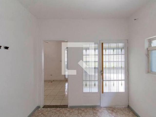 Casa para alugar com 80m², 2 quartos e 1 vaga