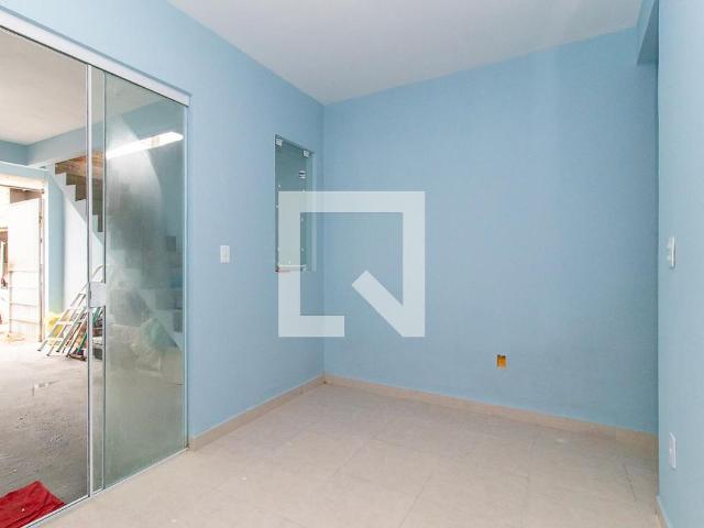 Casa para alugar com 80m², 2 quartos e 1 vaga