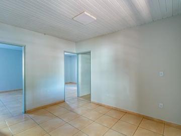 Casa para alugar com 90m², 2 quartos e sem vaga