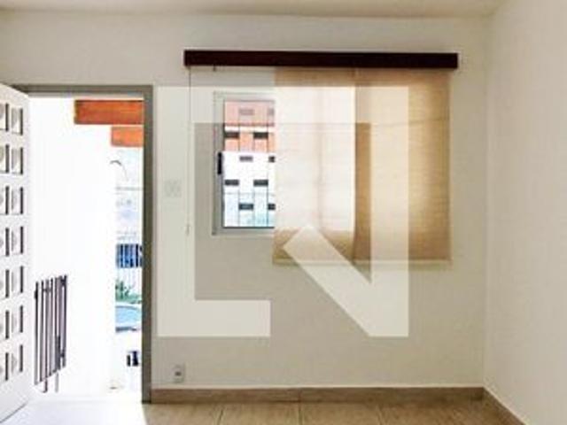 Casa para alugar com 98m², 2 quartos e 1 vaga