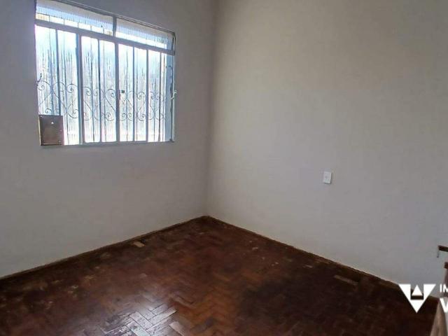 CASA PARA ALUGAR COM 03 QUARTOS, QUINTAL NO BAIRRO ESTADOS UNIDOS