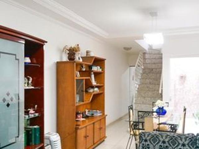 Casa para alugar com 100m², 3 quartos e 2 vagas