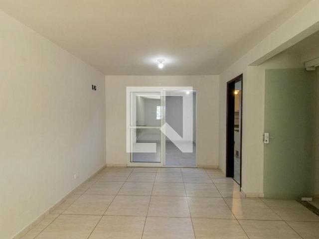 Casa para alugar com 100m², 3 quartos e 2 vagas
