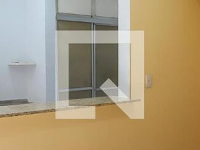 Casa para alugar com 110m², 2 quartos e sem vaga