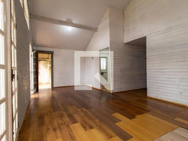 Casa para alugar com 110m², 3 quartos e 1 vaga
