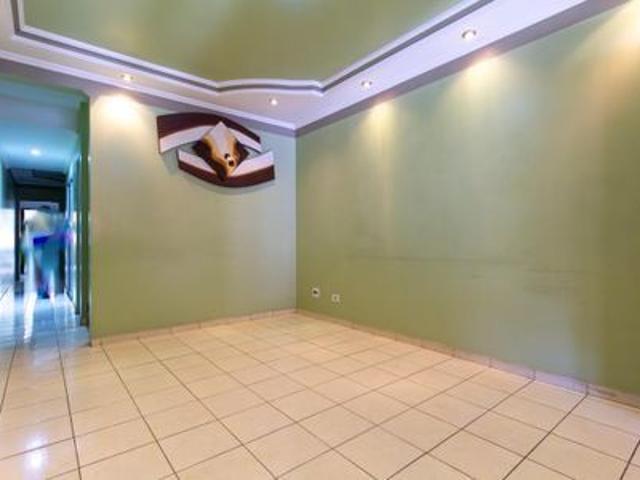 Casa para alugar com 115m², 3 quartos e 2 vagas